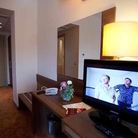 Top Rooms Aparthotel Bukareszt Zewnętrze zdjęcie