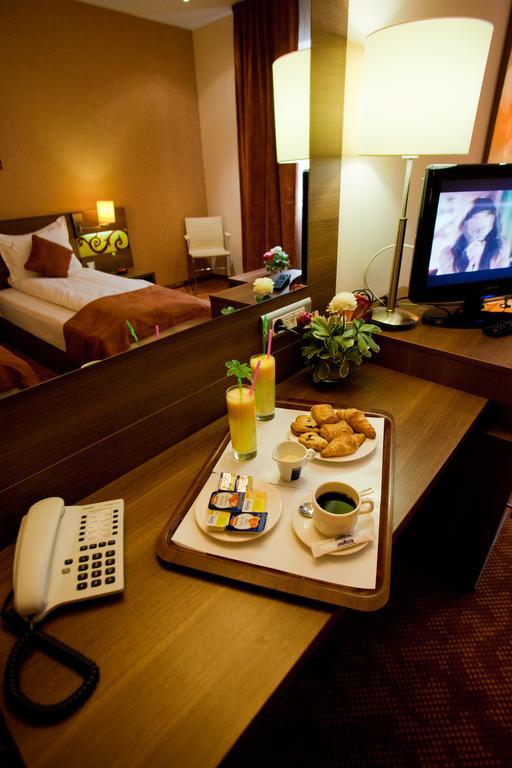 Top Rooms Aparthotel Bukareszt Zewnętrze zdjęcie